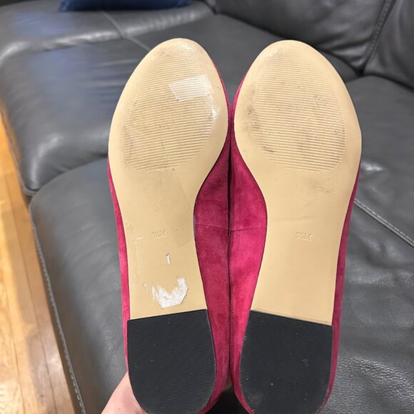 Talbots Raspberry Suede Ryan Novelty Gold Heart Comfort Flats (US 9.5M) - Picture 6 of 9